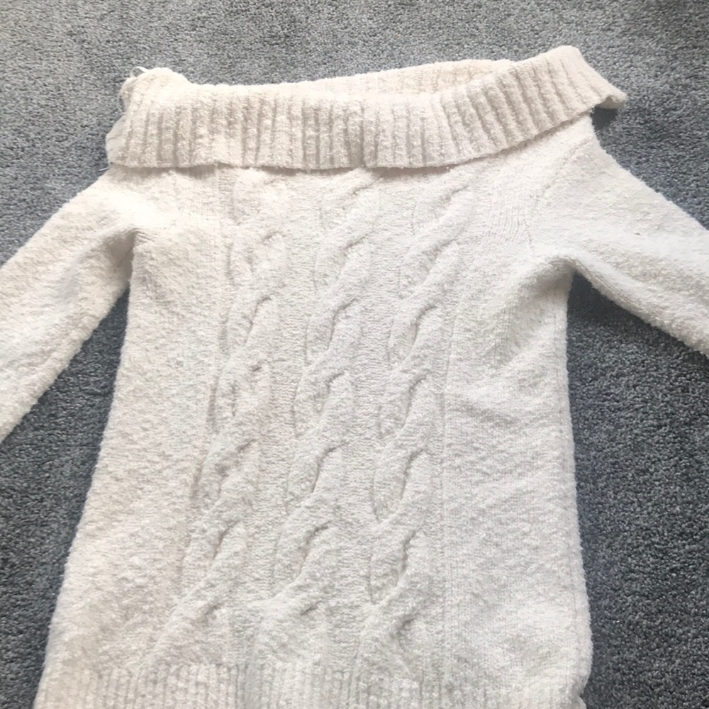 Sweater - Picture 3 of 3